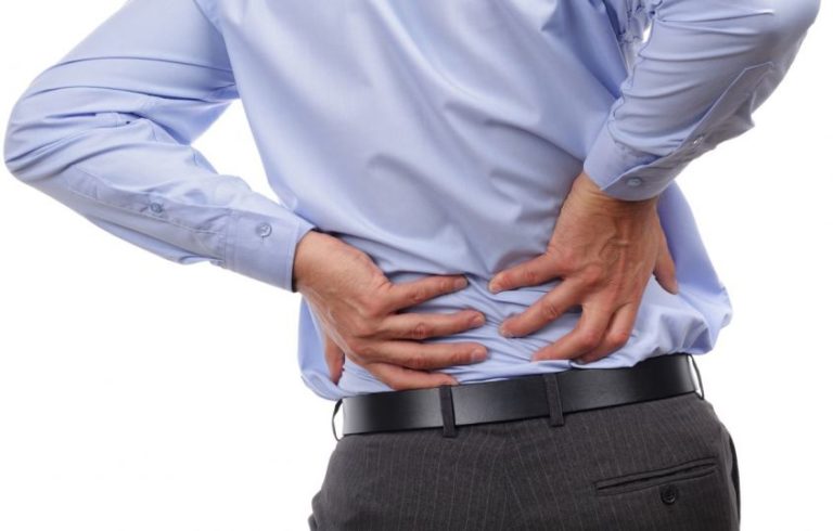 Scopri di più sull'articolo Mal di schiena? Esercizi e postura corretta per la lombalgia