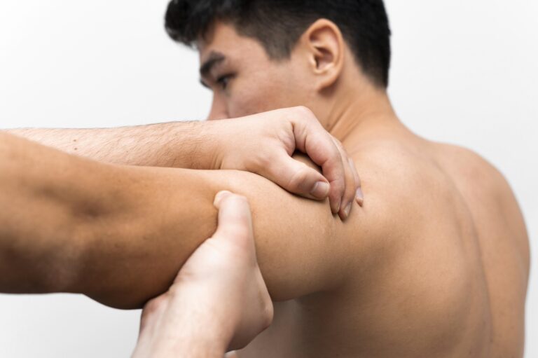 Scopri di più sull'articolo Borsite alla spalla – Cos’è e come si cura con la fisioterapia